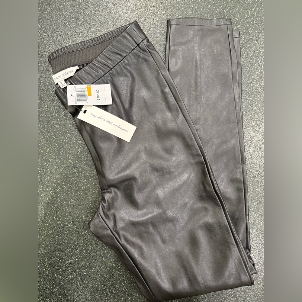 Cupcakes & Cashmere faux leather pant